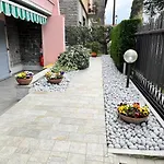 Tizi House * Βαρένα